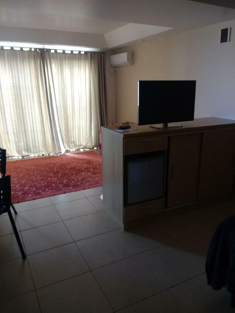Euro Hotel Ibiruba Экстерьер фото